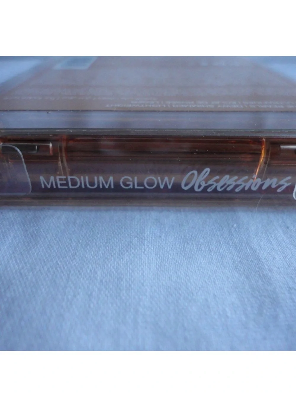 Huda Beauty - Mini Glow Obsessions Highlighter Face Palette - Medium Glow - BNIB